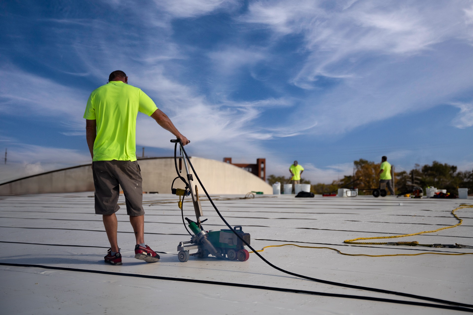 HCI commercial flat roof — single ply membrane, flat roof installation, heat welding