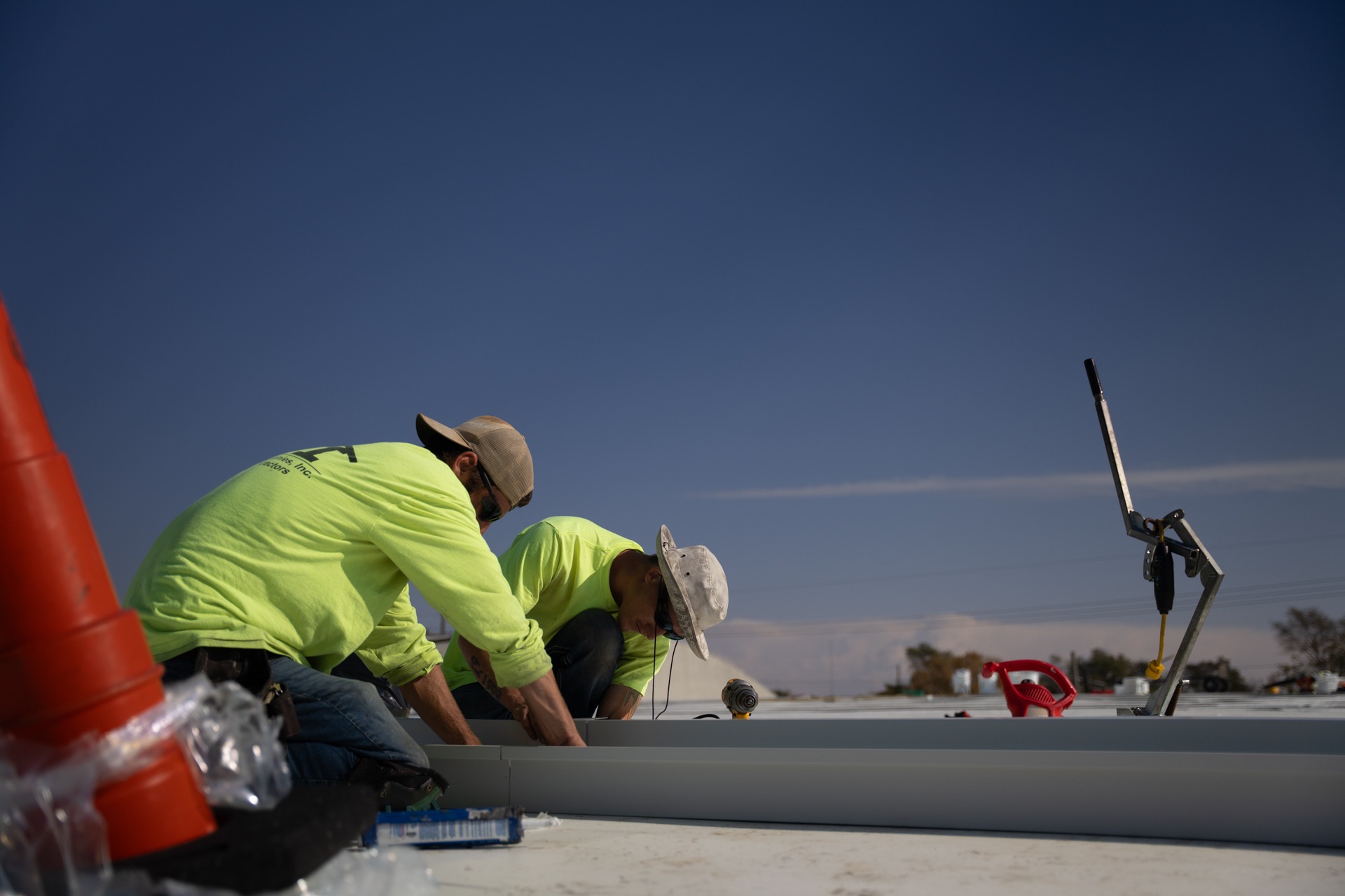 HCI commercial flat roof — flat roof install, metal edge flashing, two man crew