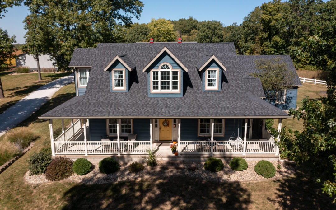How a Roofing Contractor Can Help You Through the Insurance Claim Process in Illinois
